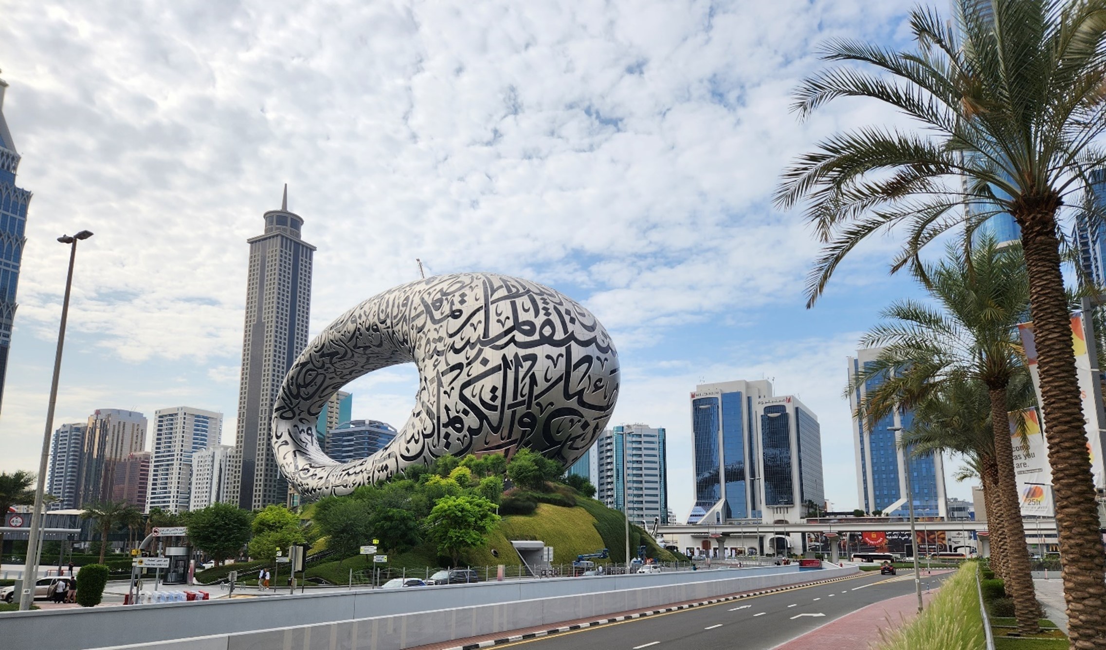 Thousands of things for you to try – Habibi, come to lovely Dubai!